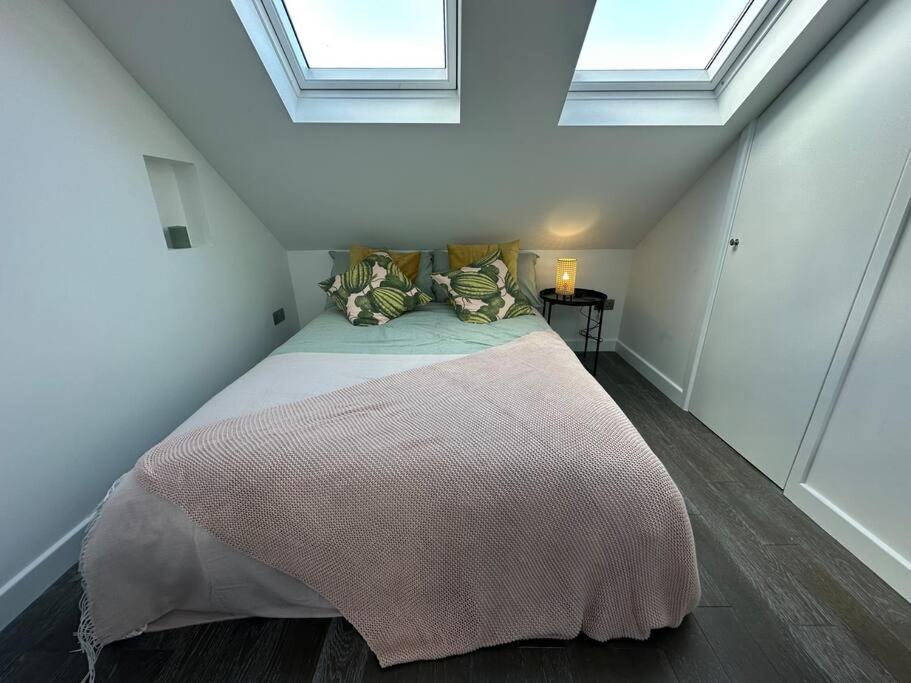 Lovely New Decor Studio - 4 The Southwell Londra Exterior foto