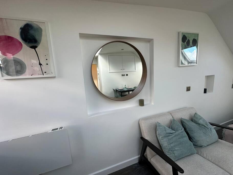 Lovely New Decor Studio - 4 The Southwell Londra Exterior foto